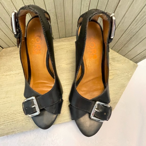 Michael Kors Black Leather Cut Out Heel Peep Toe Stiletto Heels w/Buckles 9 - Picture 4 of 9